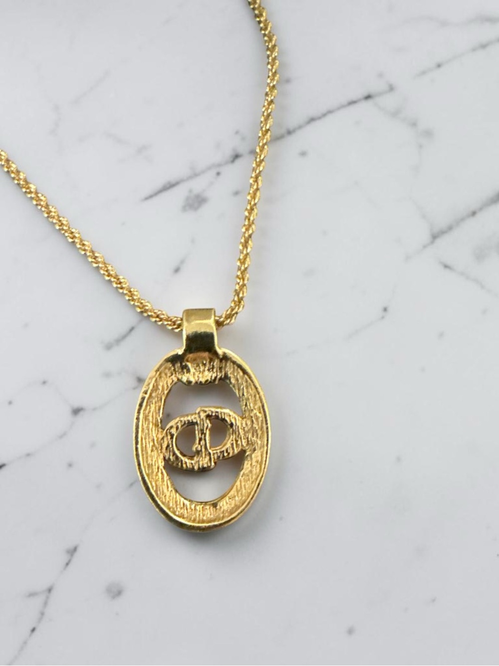 Christian Dior Necklace Pendant Gold Tone CD Logo Rhinestone Vintage - Picture 5 of 6